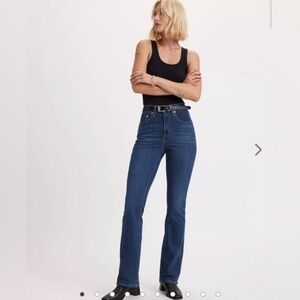 Levi’s 725 Bootcut Jean, 25 in waist, 30in L